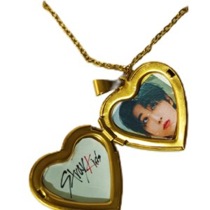 Collar Dorado con Relicario de Corazón - Stray Kids