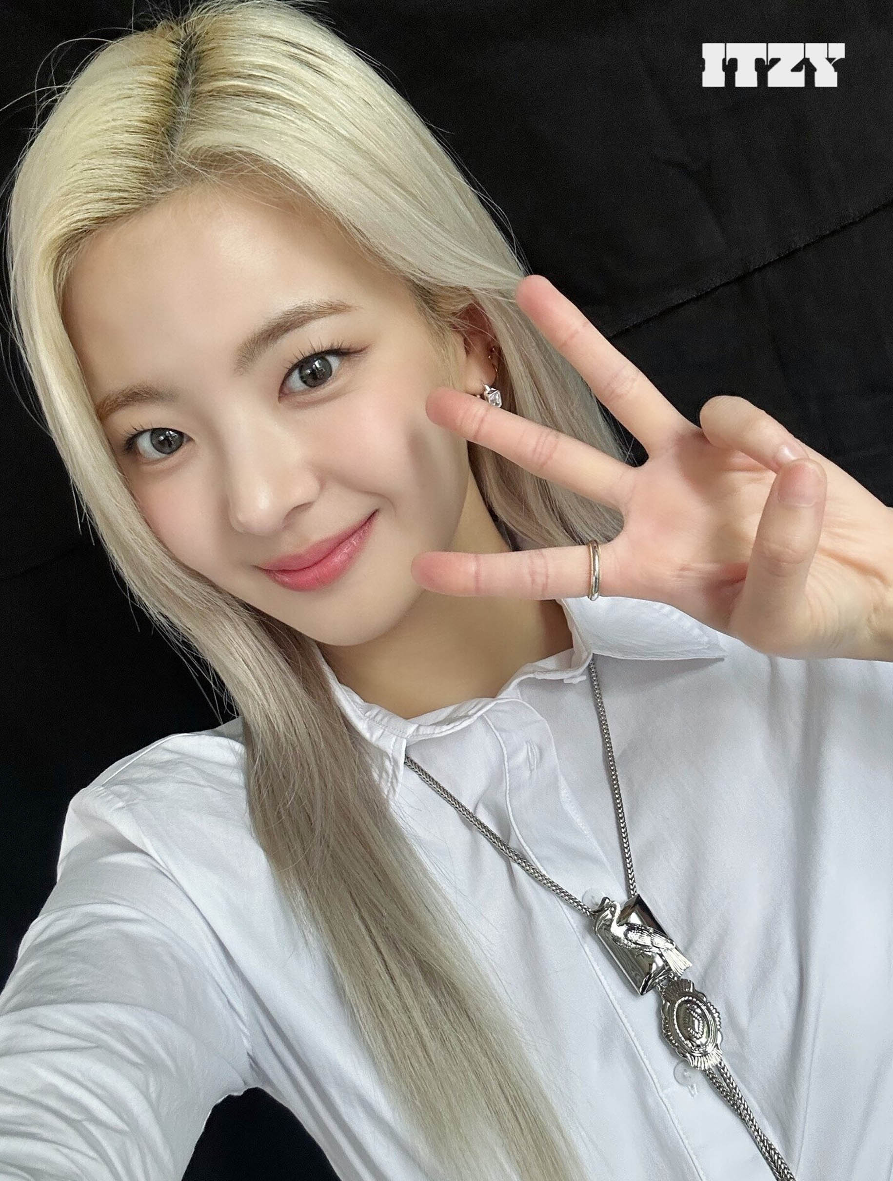 ITZY RETRATO LIA